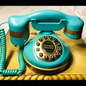 Hollywood Telephone Teal PushButton